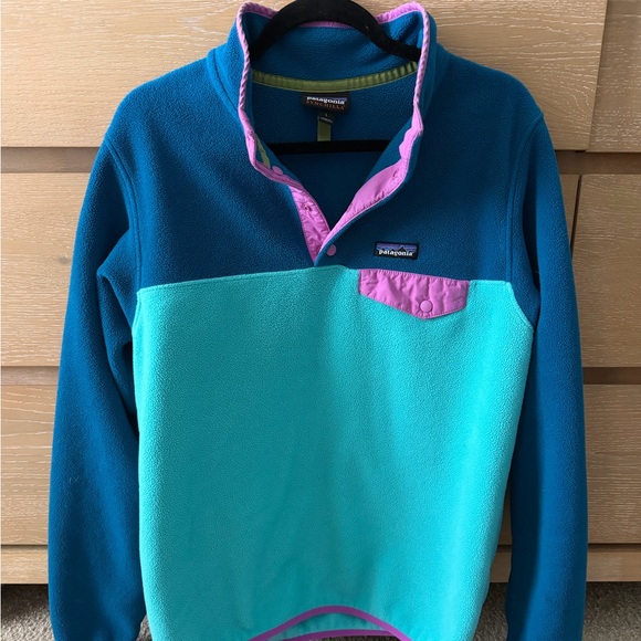 Patagonia Tops - Patagonia colorblock Synchilla Snap T Fleece